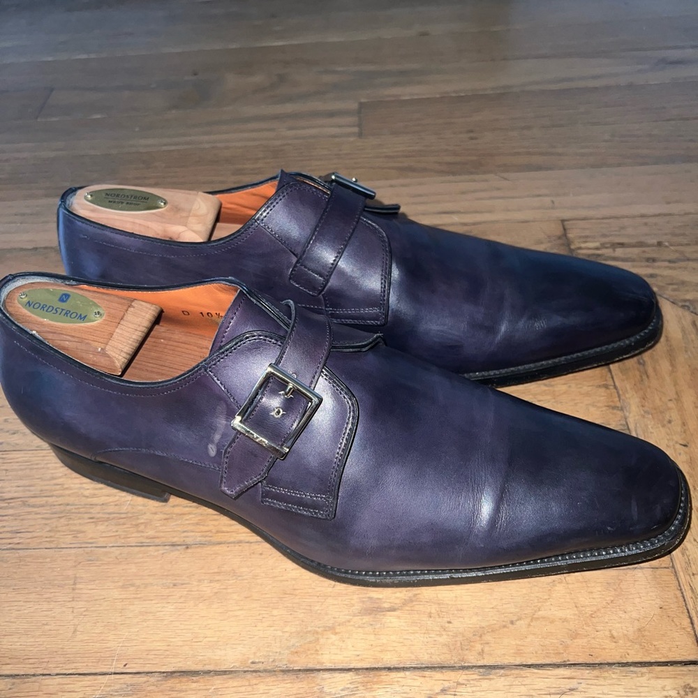 SANTONI LUXURY SINGLE MONK STRAP. Gentle wear shows on bottom leather sole